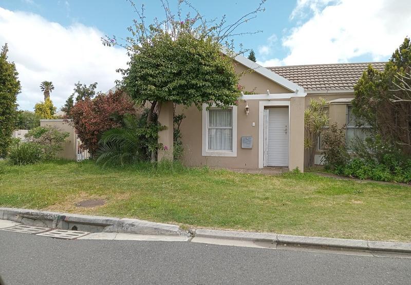 3 Bedroom Property for Sale in Plattekloof Glen Western Cape